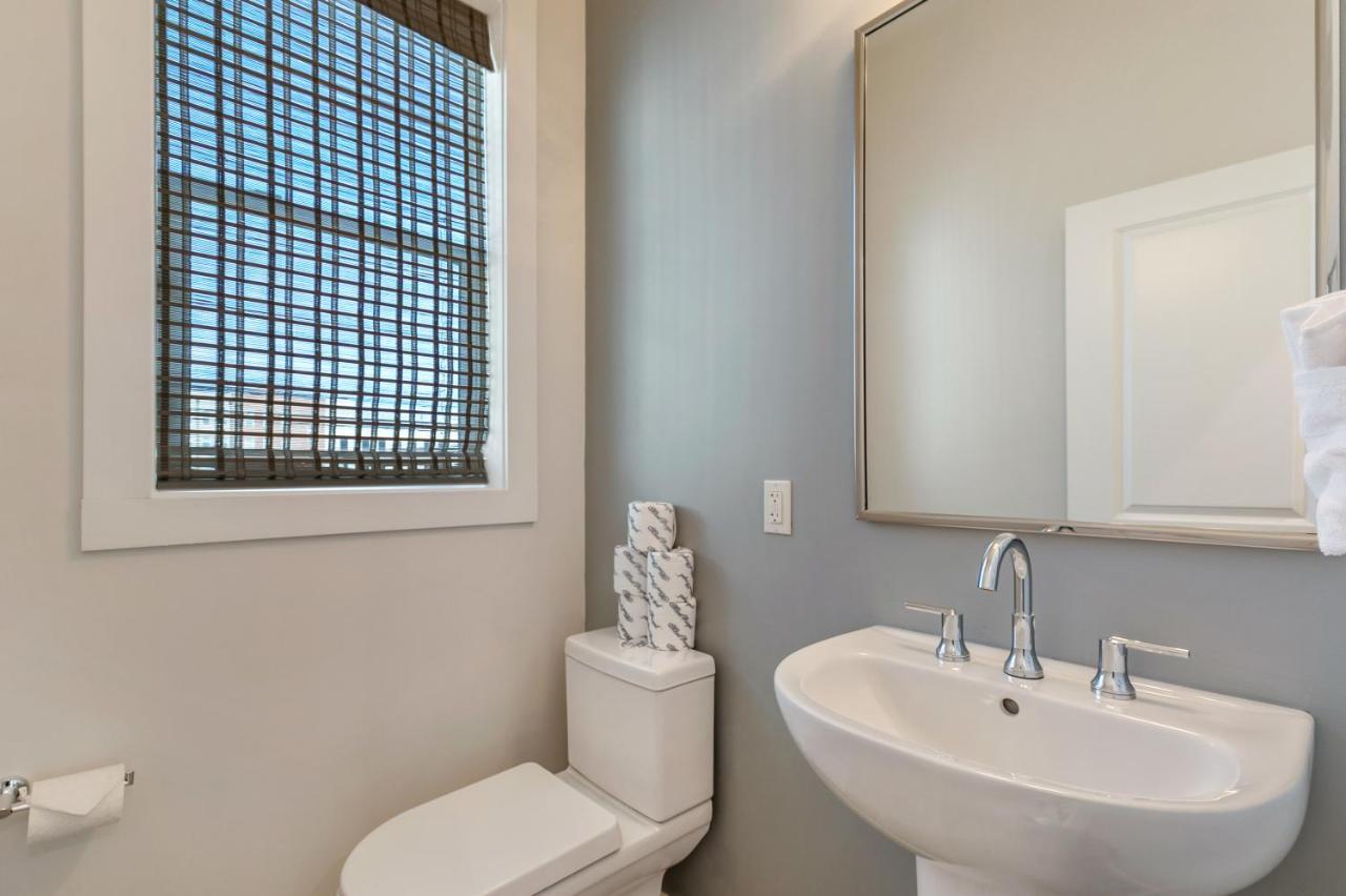 Modern 4Br Townhouse In Bienville Villas Новый Орлеан Экстерьер фото